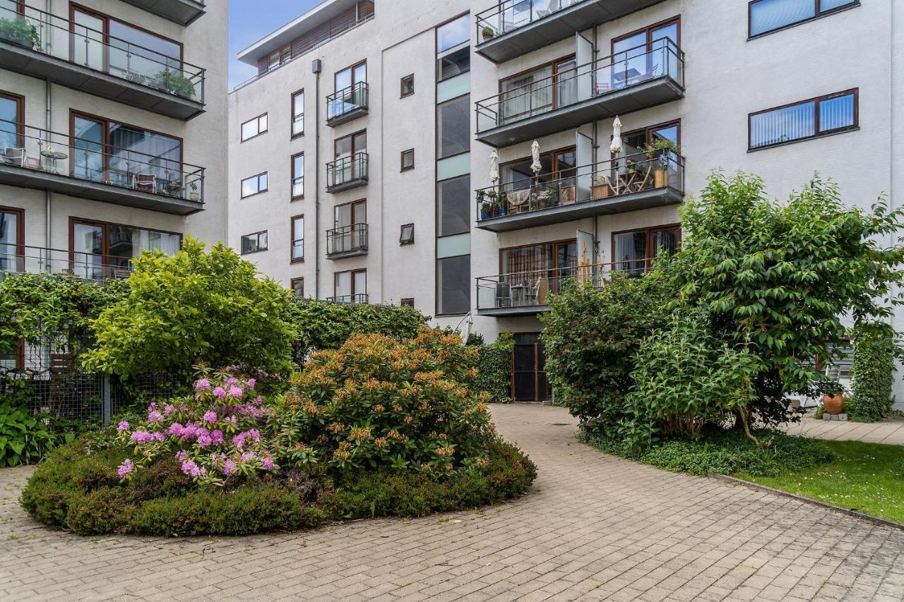 Scandi-Hygge 2 Bedroom Apartment In Charming Christianshavn Kopenhagen Exterior foto